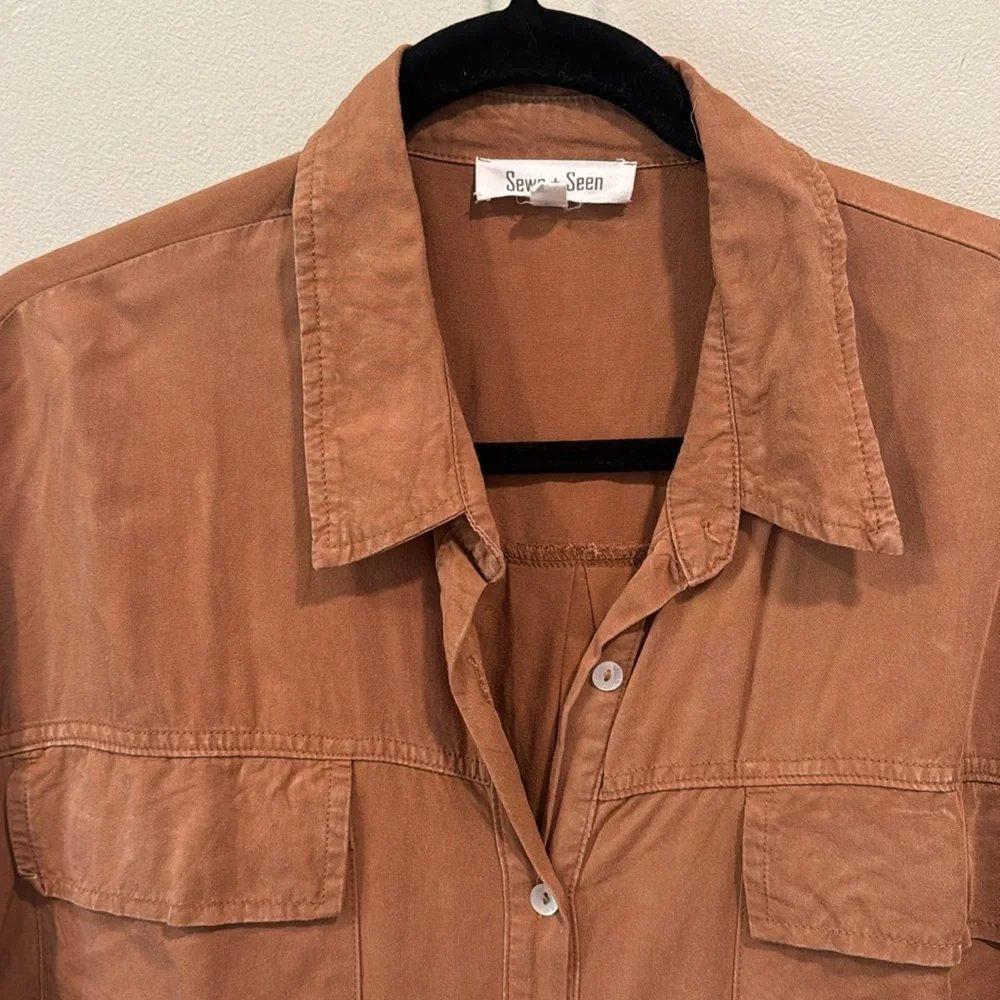 SEWN + SEEN Raw Hem Oversized Button Down Top Light Rust / Camel Brown sz M NWOT - Picture 4 of 9